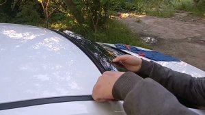 Установка дефлектора( ветровика) заднего стекла на Ладу Веста