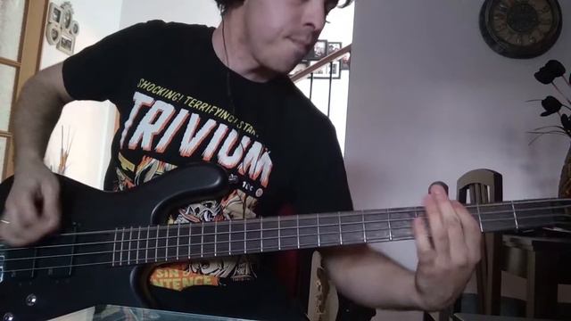 Mötley Crüe - Kickstart My Heart Bass Cover смотреть онлайн