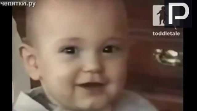 ребенок смеётся как дятел Вуди смотреть онлайн