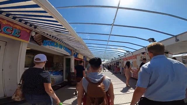 Brighton pier re opened mods with there scooters ,great day out loads to do ,BA 360% смотреть онлайн