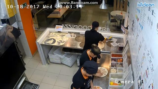 Додо Пицца #3 Прямая трансляция из пиццерии (18.10.2017) смотреть онлайн