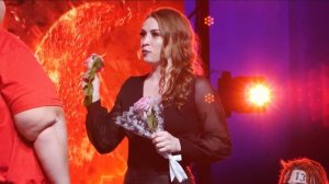 ГРИША ПОЛНОЕ ТВ ДАРИТ 2 ЦВЕТКА СВОЕЙ СОПЕРНИЦЕ
