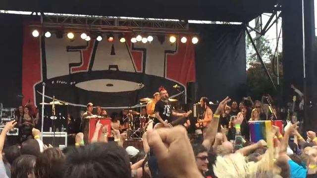 NoFX - Leave It Alone (live) At Fat Wreck 25th Anniversary, San Francisco, 8/22/2015