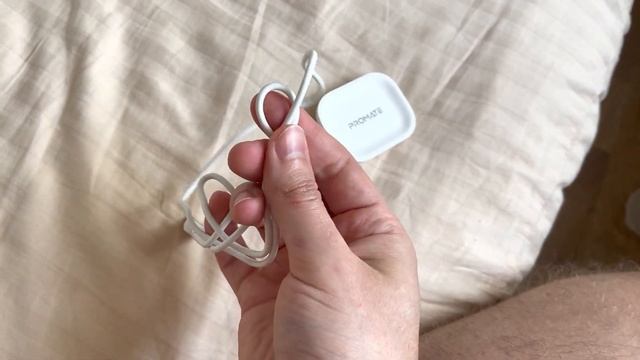 Обзор беспроводной зарядки для AirPods (Promate AuraPod) смотреть онлайн
