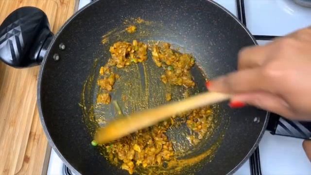 EASY AND DELICIOUS CURRY SHRIMP WITH POTATO || EASY SHRIMP RECIPES || TERRI-ANN’S KITCHEN смотреть онлайн