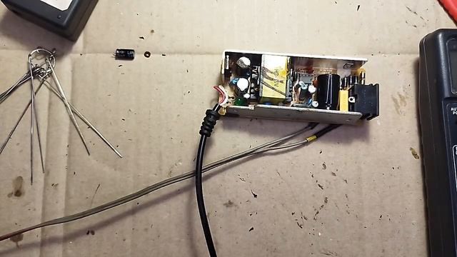 Как разобрать герметичный блок питания. На примере Toshiba SL2183. Ремонт блока питания смотреть онлайн