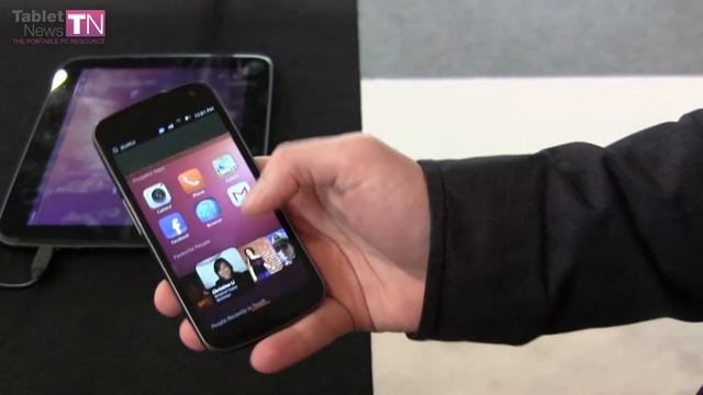 Ubuntu OS for Tablet and Phone Hands On Demonstration at MWC 2013 - Tablet-News.com смотреть онлайн