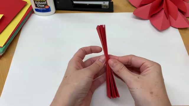 Paper Poinsettia Craft смотреть онлайн