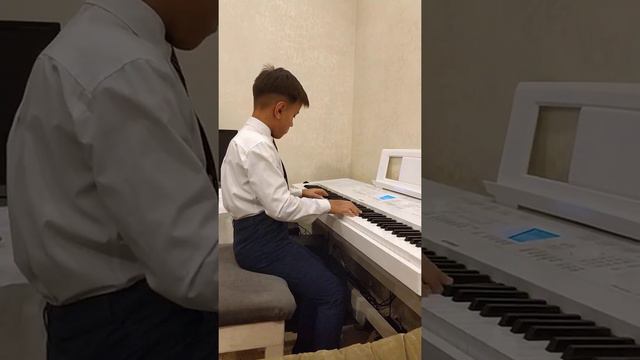 Менуэт (И.С. Бах) смотреть онлайн