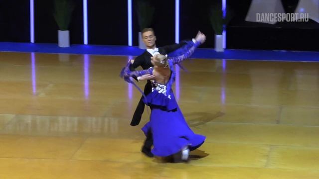 Bartlomiej Szkutnik - Agata Brychcy POL, Viennese Waltz | 2018 WDSF World Open Standard смотреть онлайн