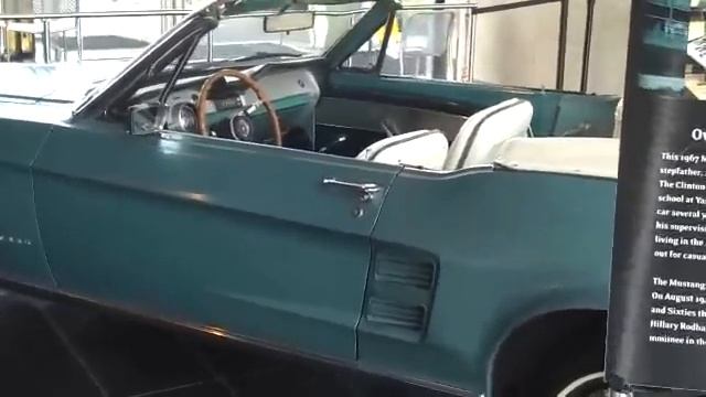 Bill Clinton's 1967 Ford Mustang смотреть онлайн