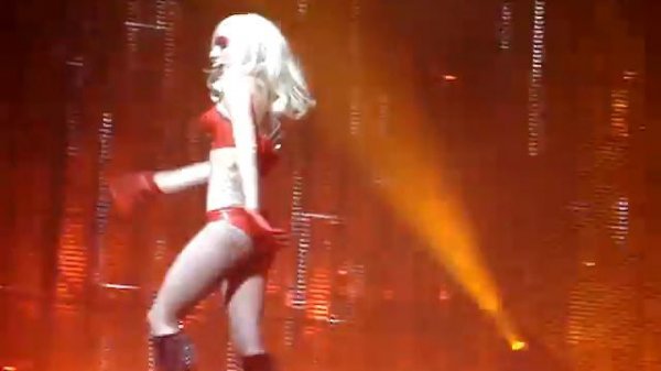 Lady Gaga - Boys Boys Boys: Queen Elizabeth Theater Dec 11, 2009 Monster Ball Tour