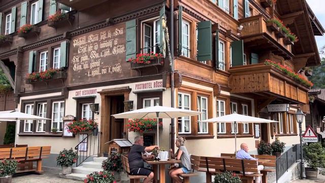 Самая богатая деревня в Швейцарии.Gstaad. смотреть онлайн