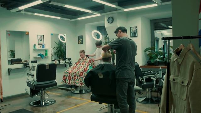 Мужское окрашивание от старшего мастера Алишера смотреть онлайн