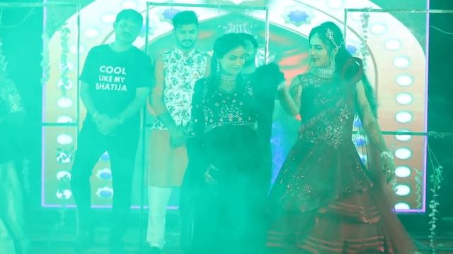 Brides Emotional Dance For Her Family Made Everyone Cry ? || INDIAN WEDDING||@MrKyunus