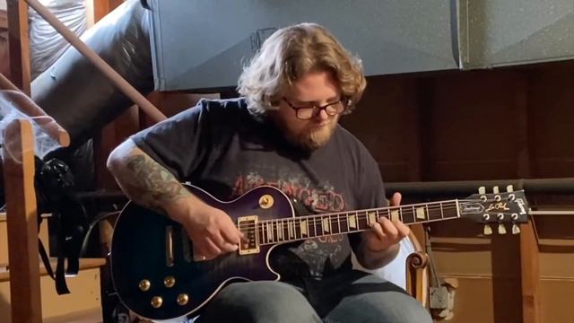Gibson Les Paul Traditional (Blueberry Burst 2018) @George's Attic смотреть онлайн