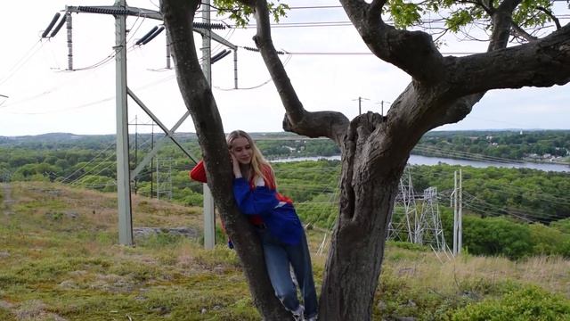 something's coming смотреть онлайн