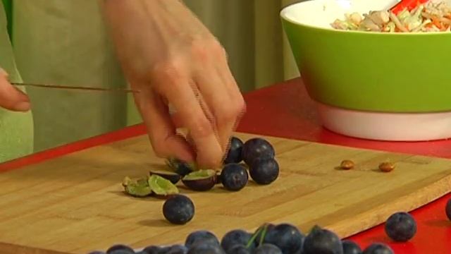 Что Есть. Салат с капустой и терносливой смотреть онлайн