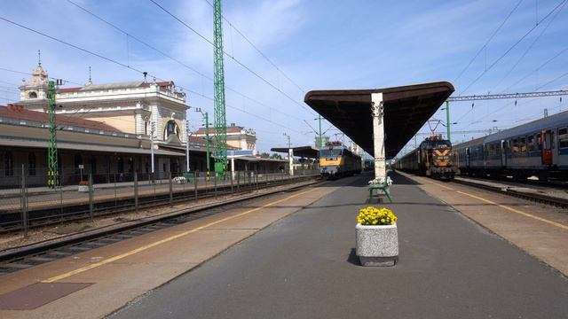 Hungarian Trains - Szombathely Station - Vonatok Szombathelyen - Vasútállomás Szombathely смотреть онлайн