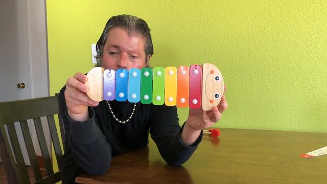 UNBOXING & REVIEW: Melissa & Doug Caterpillar Xylophone смотреть онлайн
