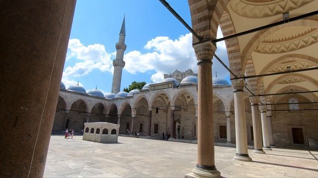 Istanbul-Turkey - Suleymaniye Mosque (Süleymaniye Cami) - City Tour - August 2021 смотреть онлайн