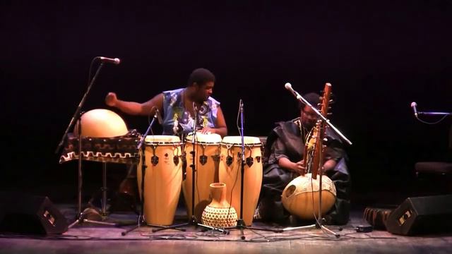World Drums live performance - Weedie & Amadou смотреть онлайн
