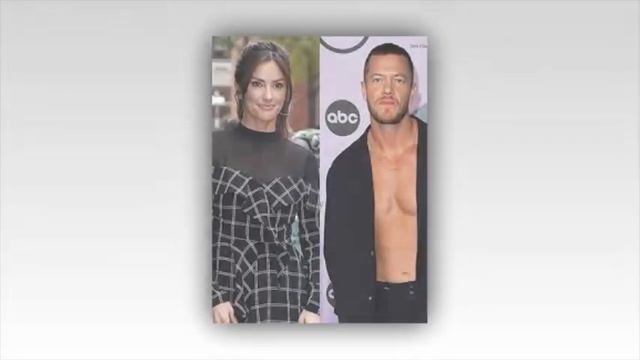 Dan Reynolds carries girlfriend Minka Kelly's luggage before they share a kiss outside of his house смотреть онлайн
