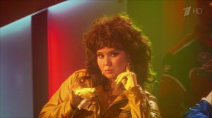 DEAD BLONDE (BIONDA MORTA) - "Il ragazzo con la gi...ta". CIAO, 2021! Фрагмент выпуска от 01.01.2022