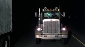 ЛИХОРАДКА НА БЕЛОЙ ПОЛОСЕ (1975)