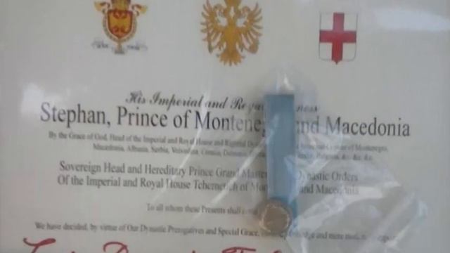 Архиепископот го крштевал синот на лажниот принц смотреть онлайн