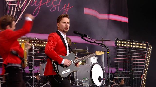 Royal Republic - Full Steam Spacemachine (Download Festival 2019) смотреть онлайн