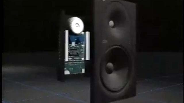 Mackie HR824 MK1 90’s Promo Video смотреть онлайн