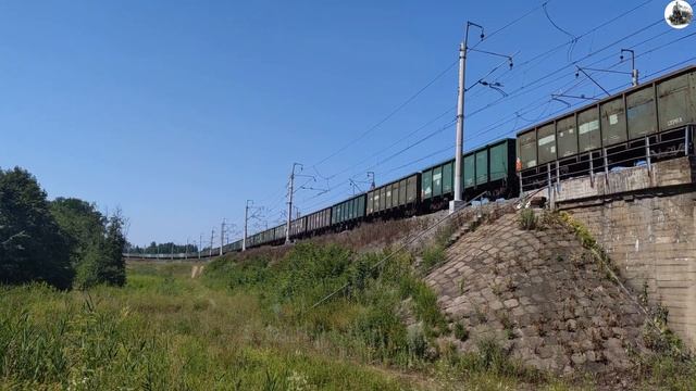 Электровоз ВЛ11.8-633А/632 с грузовым поездом. #Железнаядорога смотреть онлайн
