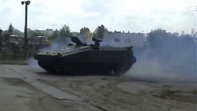 Тяжелая БМП - 55 на базе среднего танка Т-55 (Харьков) смотреть онлайн
