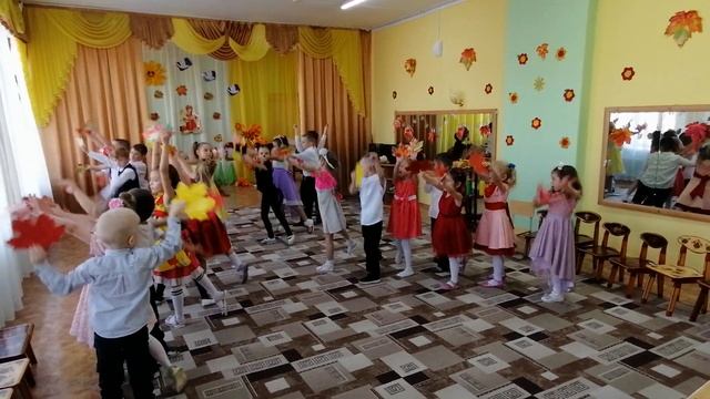 Танец с листьями детском саду. Старшая группа смотреть онлайн