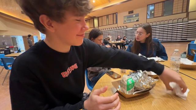 Первый день в Американской школе: VLOG ✶// First day in American high school // Учеба в США🇺🇸 смотреть онлайн