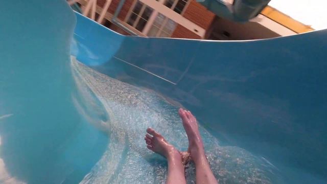 Water Slide - Victoria Inn, Thunder Bay, ON смотреть онлайн