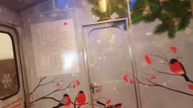 Новогодний поезд в московском метро смотреть онлайн