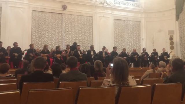 Камаринская, Оркестр Метелица и армия балалаечников смотреть онлайн