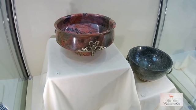 Уникальные изделия из камня. Камнерезное искусство Урала в Музее изобр. искусств г.Екатеринбурга. смотреть онлайн