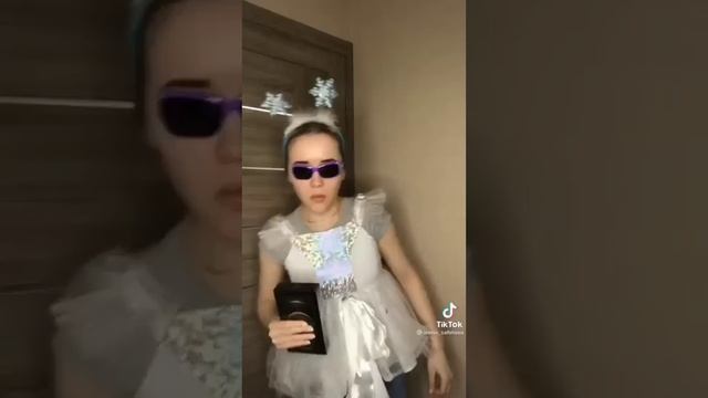 алёна сахнова