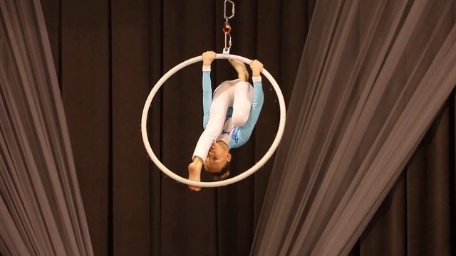 Студия воздушной гимнастики "Жар-птица" - Сохацкая Дарья, 8 лет, дебют смотреть онлайн