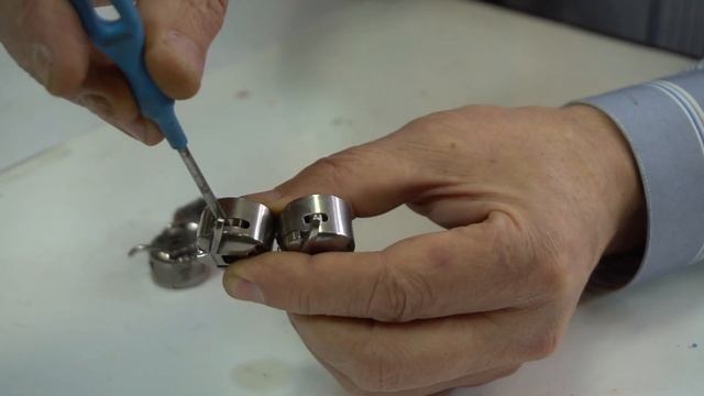 Почему ломаются иглы на зигзаге? смотреть онлайн