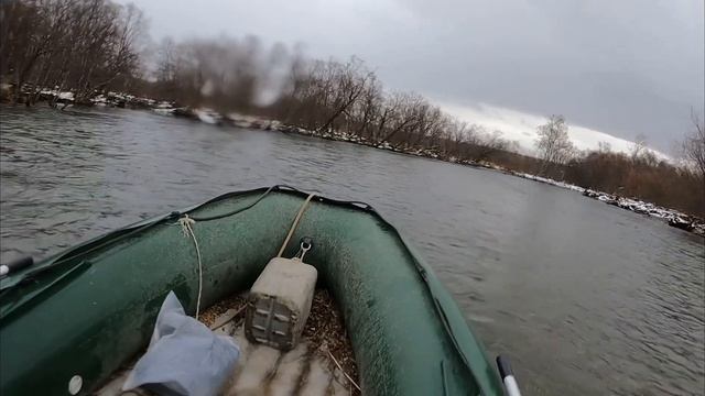 Спускаемся на водомете по Камчатской реке смотреть онлайн