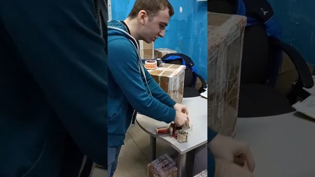 Как правильно заклеить коробку смотреть онлайн