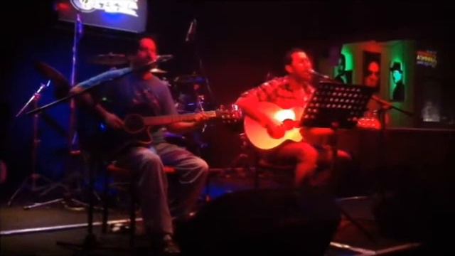 Claudio Urrutia - Jorge Goicochea - Tratame Suavemente Cover Cerati смотреть онлайн