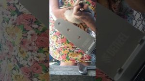 Расклев у утят. Прижигаю клювы.