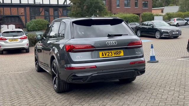 Audi Q7 Black Edition 45 TDI quattro 231 PS tiptronic смотреть онлайн