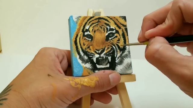 Tiny tiger painting on a tiny easel- Wait until the end! смотреть онлайн