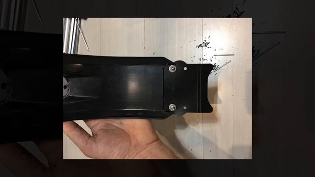 Установка переднего брызговика и заднего хаггера на электросамокат KUGOO G-Booster смотреть онлайн